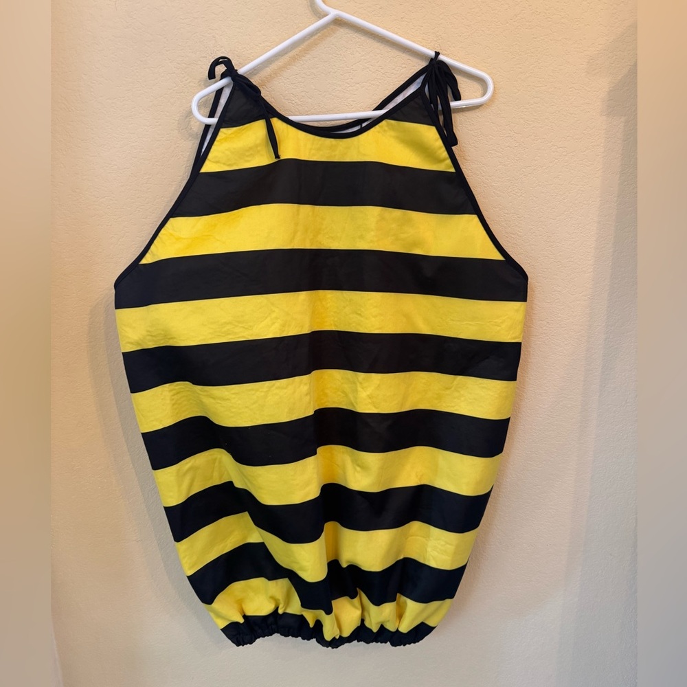 Forum Novelties Bumblebee Dress with Wings and Stinger and Accessories XL
